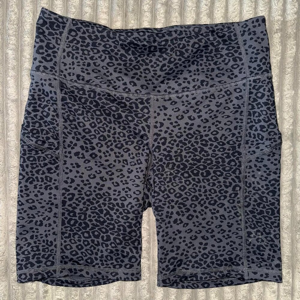 TORRID LEOPARD BIKER SHORTS SIZE 0